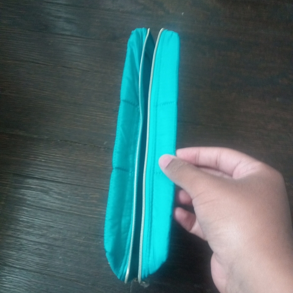 Kind Science Quilted Lined Makeup Bag • Teal - Picture 4 of 5